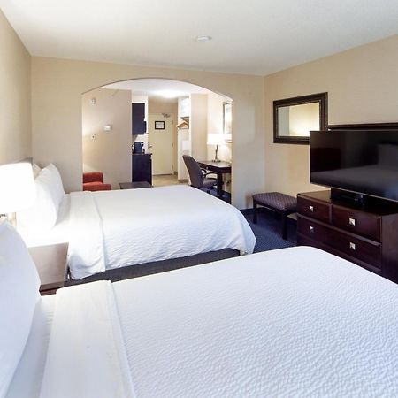 Holiday Inn Express Hotel & Suites Edson By Ihg Exterior foto