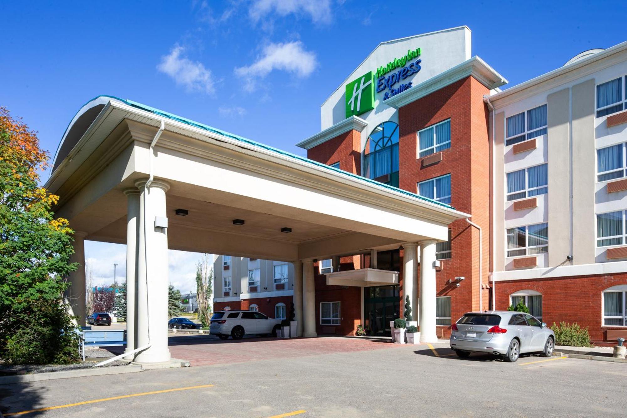 Holiday Inn Express Hotel & Suites Edson By Ihg Exterior foto